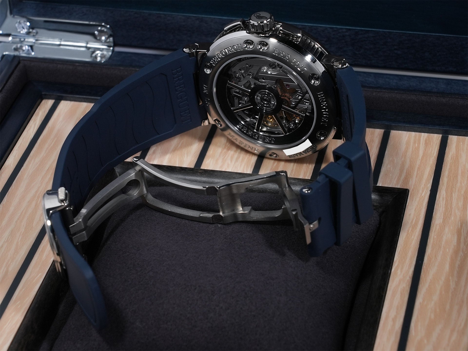 Breguet Marine Chronograph Ref.5527TI/Y1/5WV Titanium Blue Dial Excellent Condition v4fzihmv