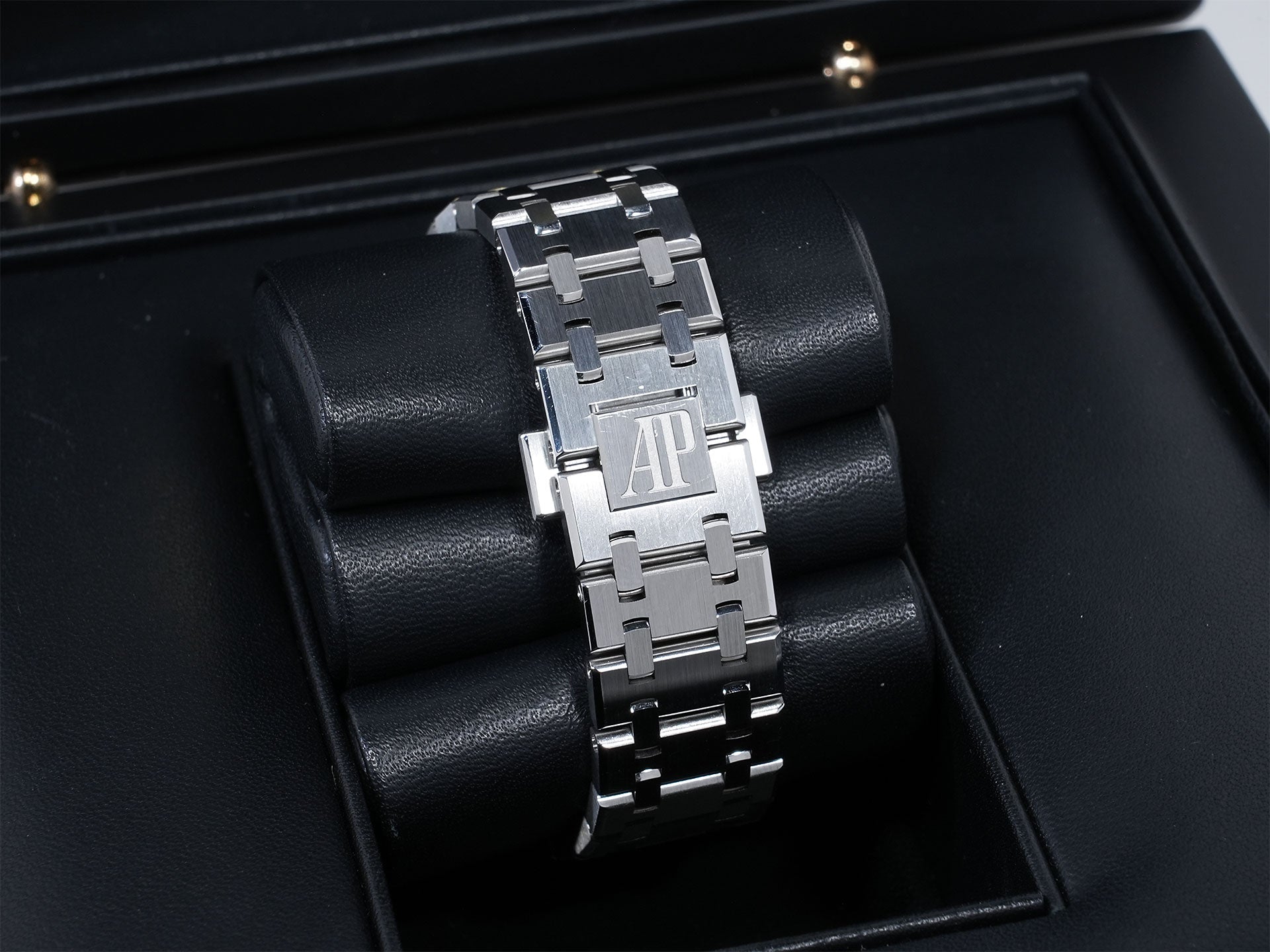 Audemars Piguet Royal Oak Ref.15450ST.OO.1256ST.01 Stainless Steel Silver Dial Excellent Condition 3bzmjgaa