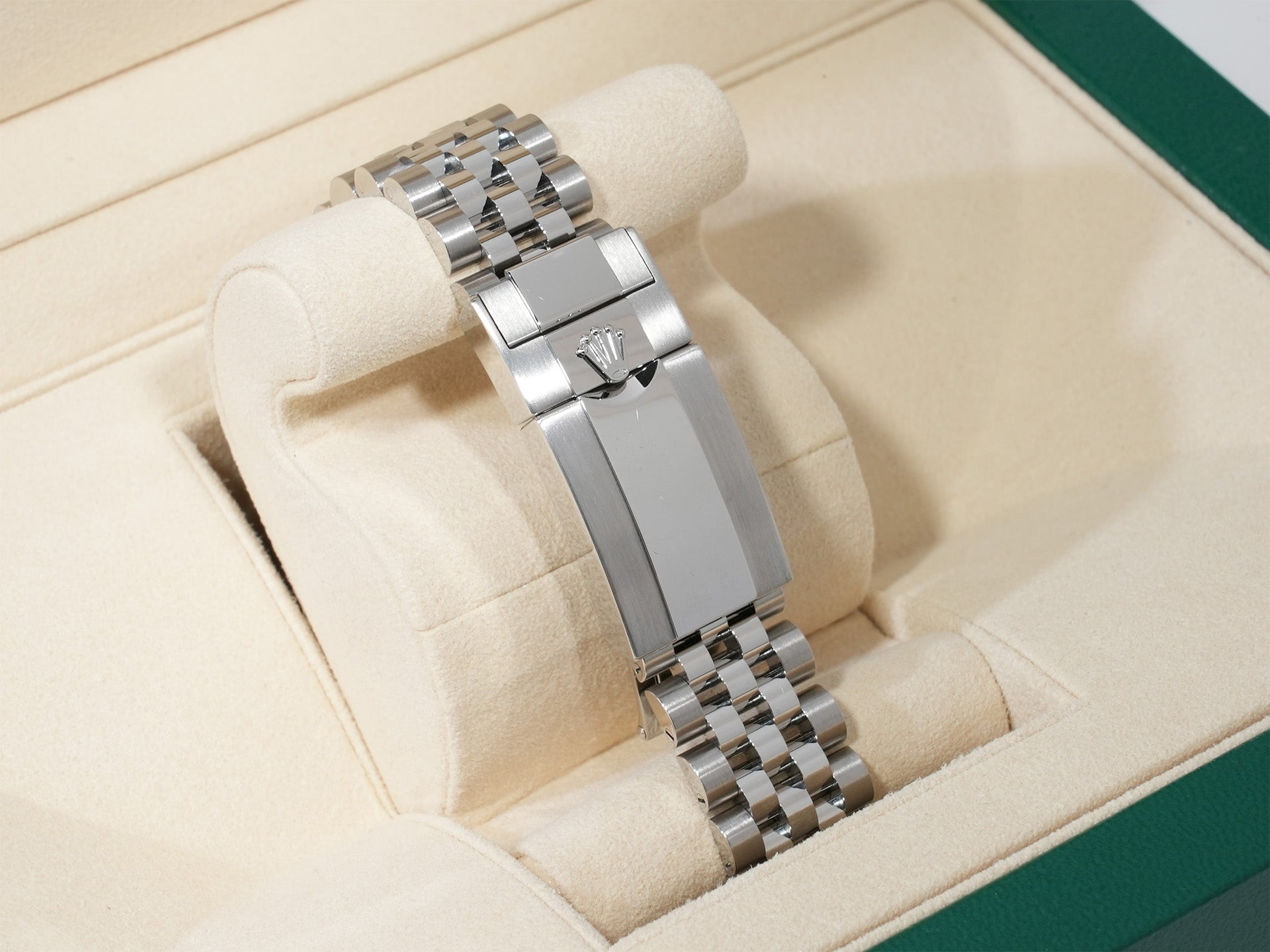 Rolex GMT-Master II Ref. 126710BLRO Stainless Steel Black Dial Jubilee Bracelet Used pewbu45p