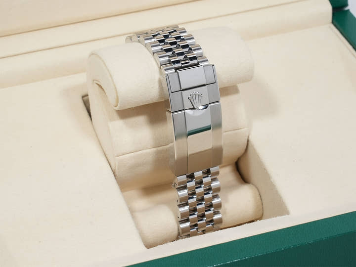 Rolex GMT-Master II Ref. 126710BLRO Stainless Steel Black Dial Jubilee Bracelet Used eekvujfa