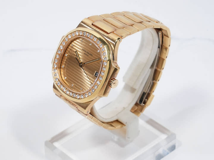 Patek Philippe Nautilus Ref. 3800/3J-012 Yellow Gold Champagne 11P Diamond Dial Used 5akxqmt2
