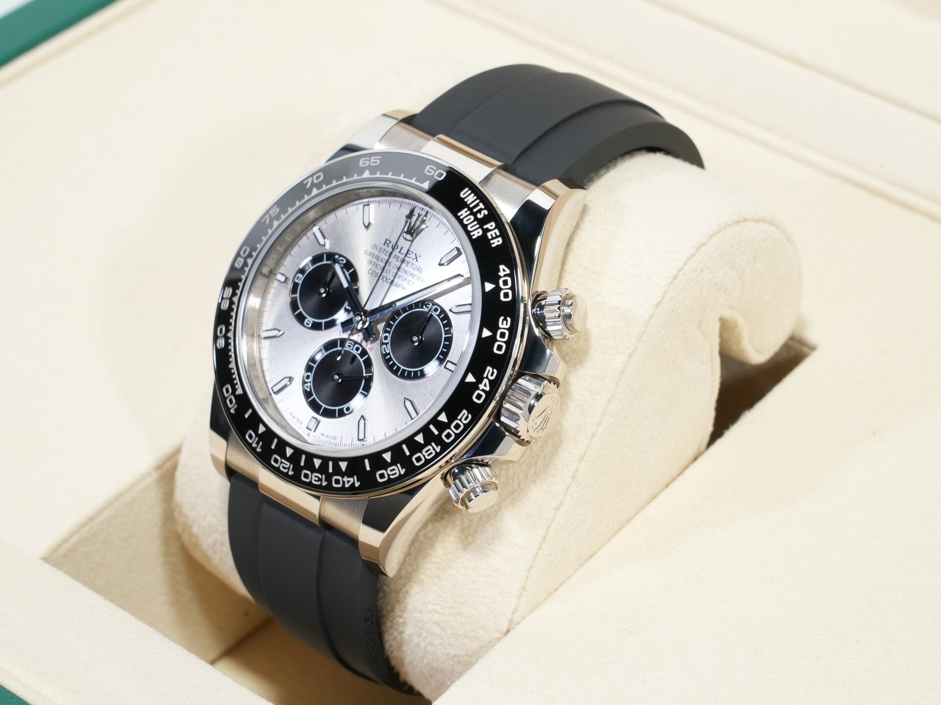 Rolex Daytona Ref. 126519LN White Gold Steel x Bright Black Dial Unused a4yp9hh3