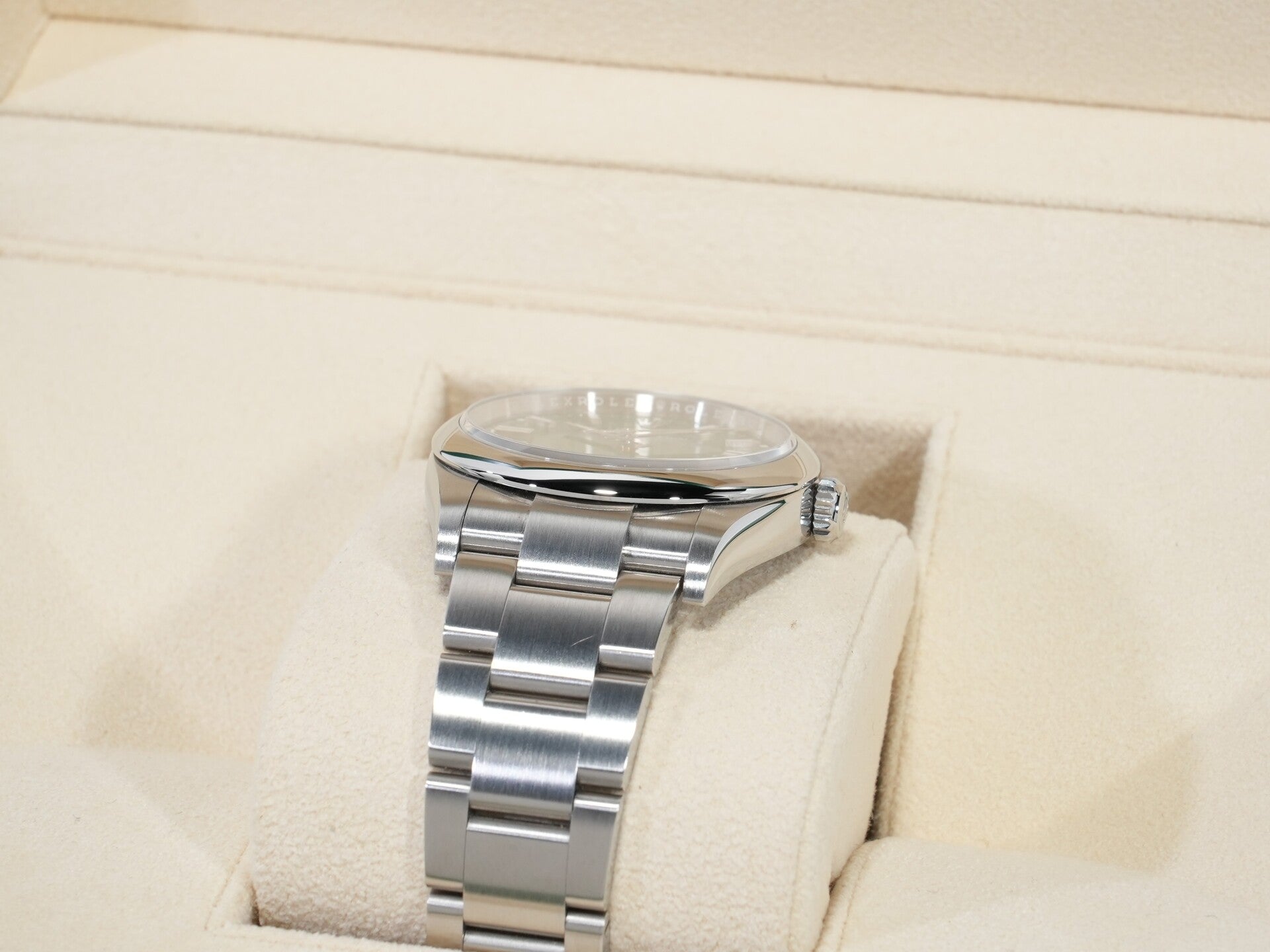 Rolex Oyster Perpetual 36 Ref. 126000 Stainless Steel Green Dial Used - Excellent xgutjnuk