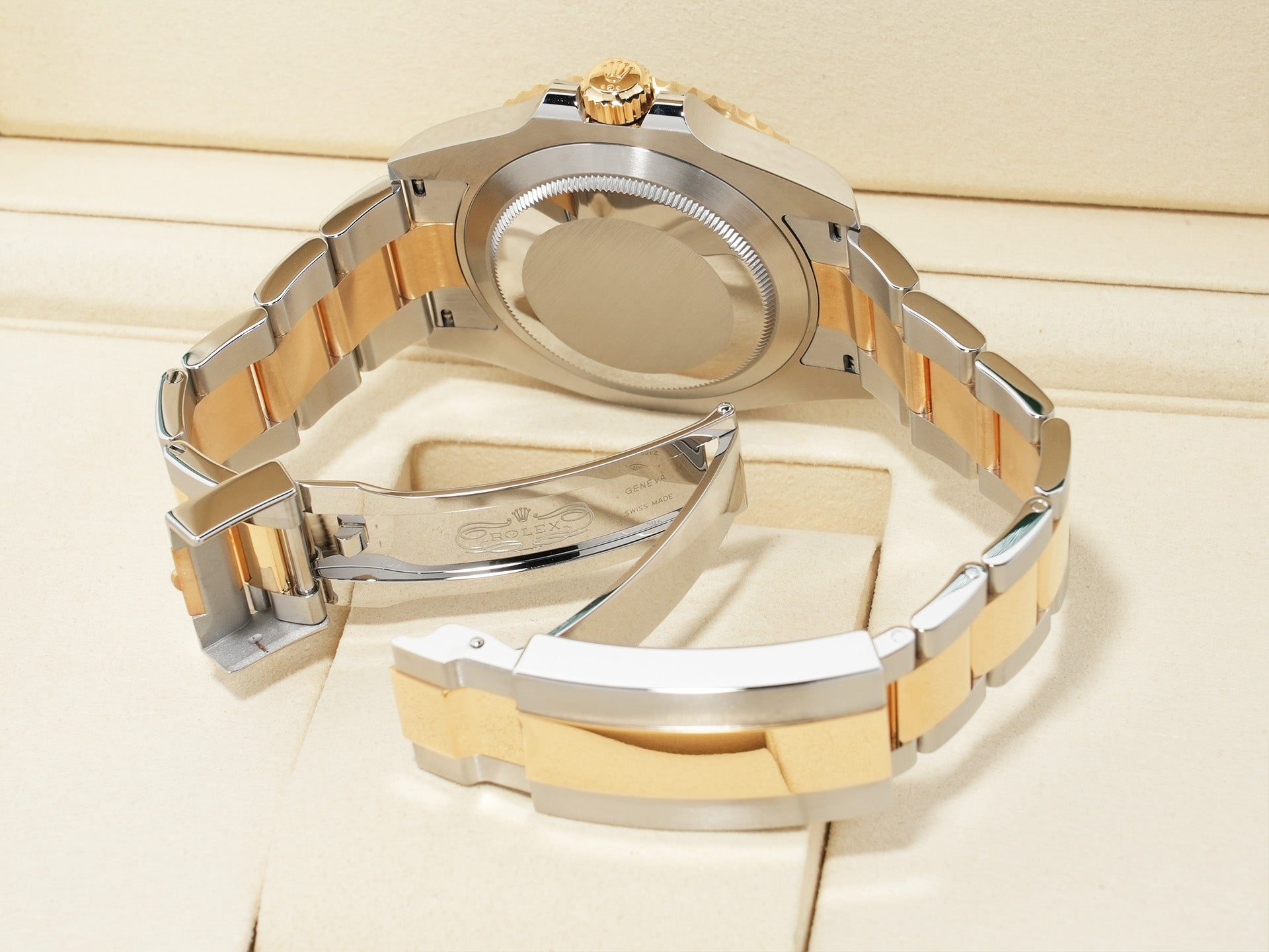 ROLEX Submariner Date Ref. 126613LN Stainless Steel/Yellow Gold Black Dial Unused n3afdhhz