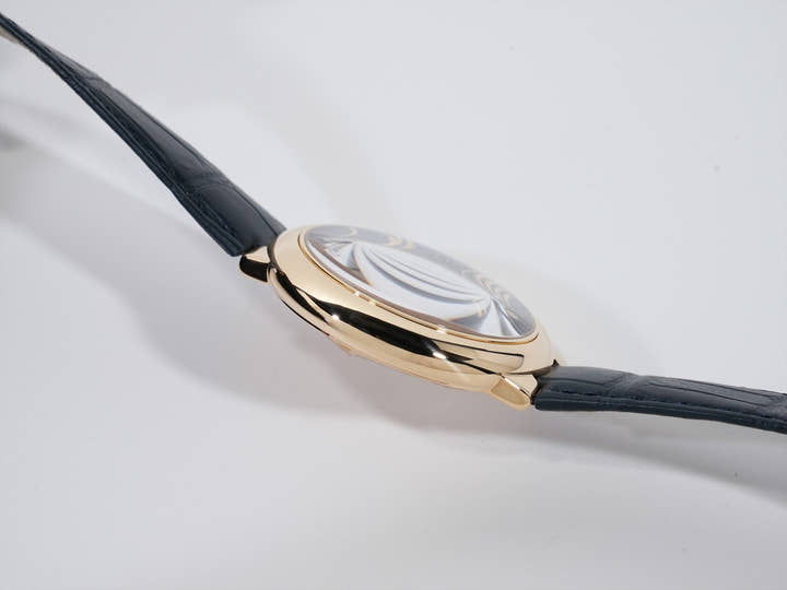 Cartier Ballon Bleu de Cartier Ref.WGBB0063 Yellow Gold Blue Dial Unused hbum2vnb