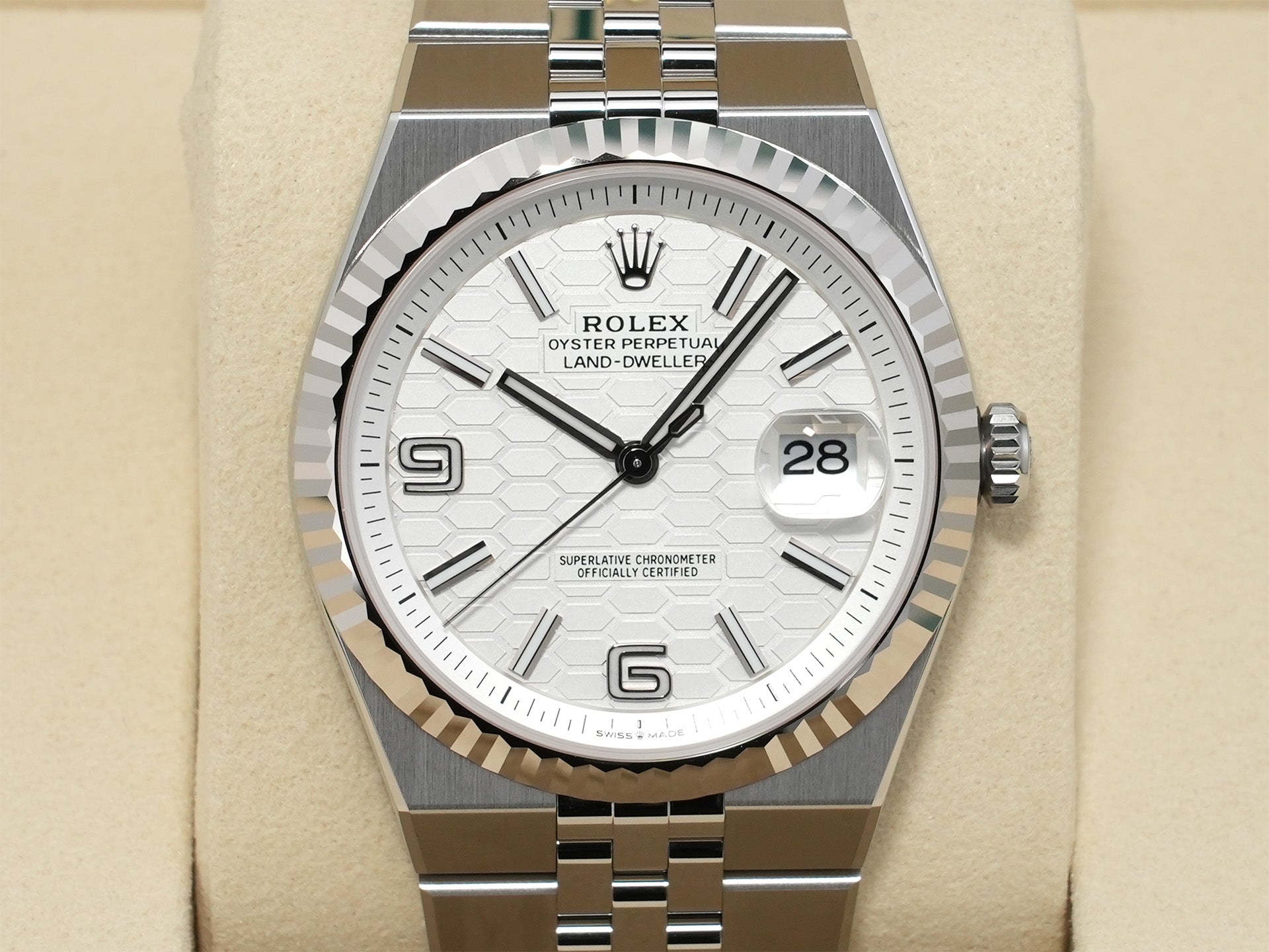 ロレックス ランドドゥエラー Ref.127334 ステンレススチール/ホワイトゴールド ホワイト文字盤 ジュビリーブレスレット 未使用 cv3yhaby