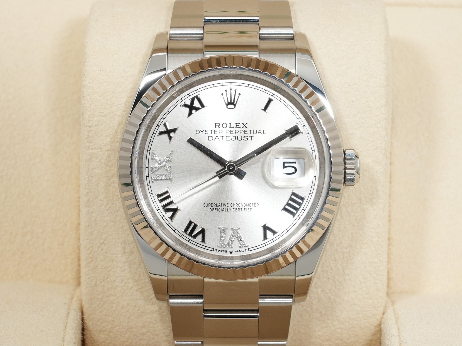 ロレックス デイトジャスト36 Ref.126234 ステンレススチール/ホワイトゴールド シルバー6.9ダイヤ文字盤 オイスターブレスレット 美中古 q7m96ziw