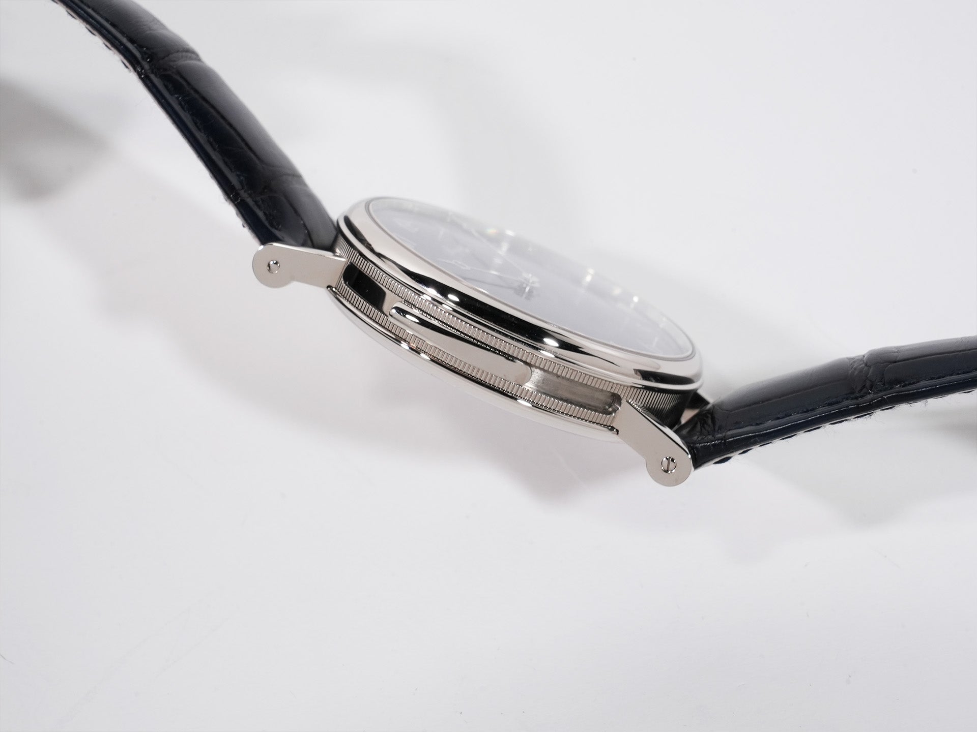 Breguet Classique Minute Repeater 7637 Ref. 7637BB/2Y/9ZU 18K White Gold Blue Grand Feu Enamel Dial Excellent Pre-owned ogthm9er