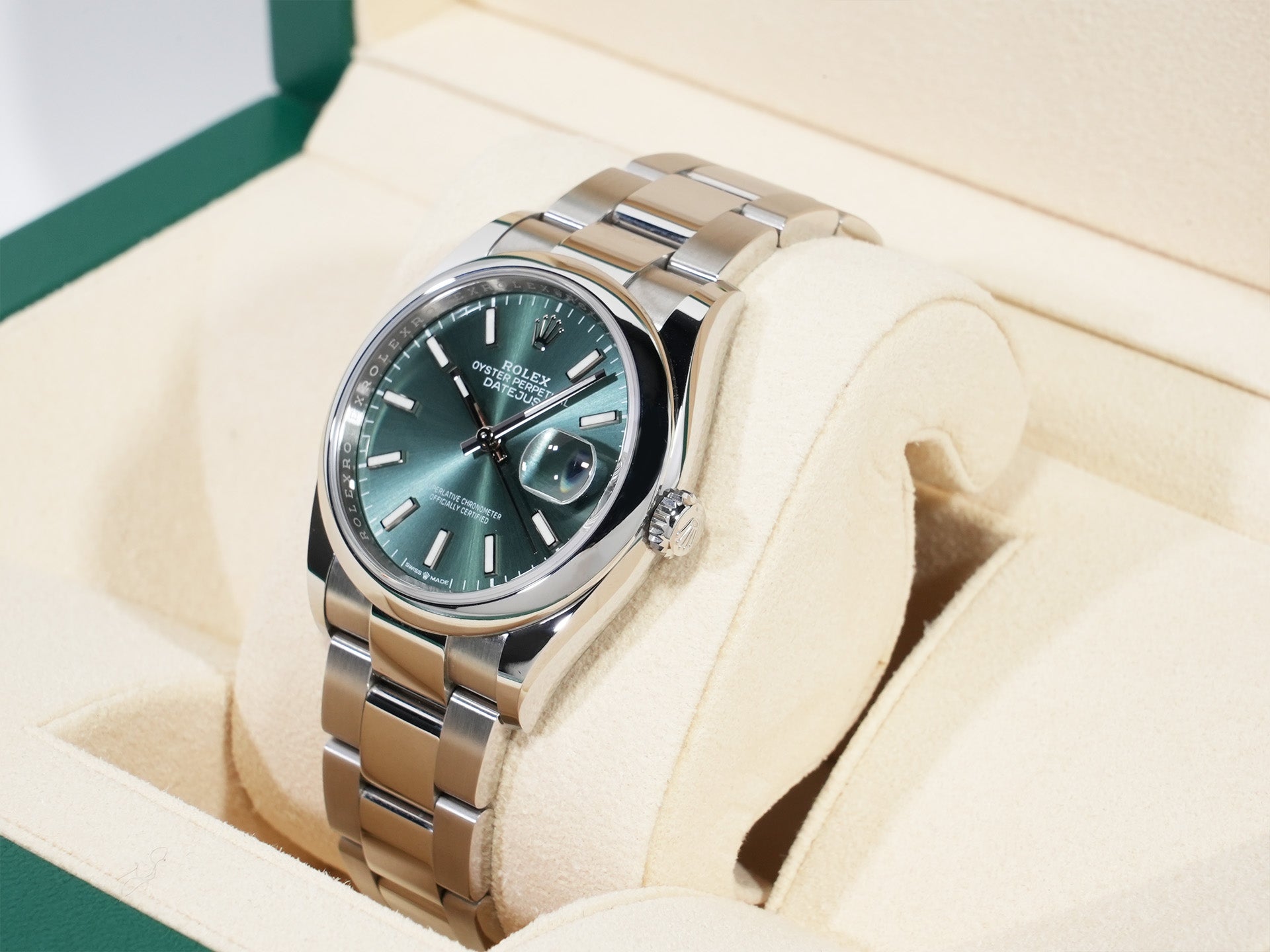 Rolex Datejust 36 Ref. 126200 Stainless Steel Mint Green Dial Oyster Bracelet Pre-Owned u7p57fxq
