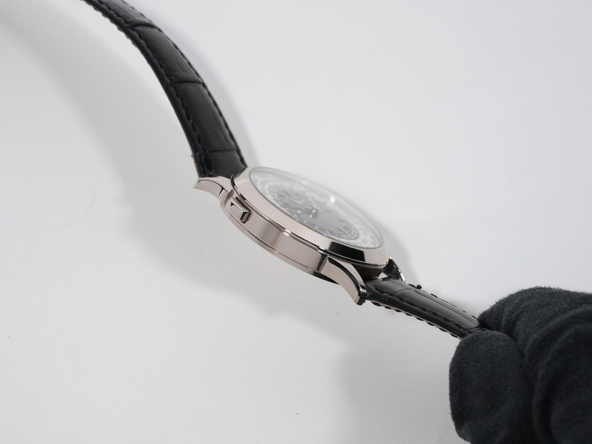 パテックフィリップ コンプリケーション ワールドタイム Ref.5230G-001 ホワイトゴールド ホワイト/グレー文字盤 中古 u4hiykpw