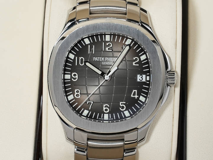 パテックフィリップ アクアノート エクストララージ Ref.5167/1A-001 ステンレススチール ブラック文字盤 中古 cyvcqv3g