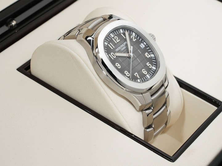 パテックフィリップ アクアノート エクストララージ Ref.5167/1A-001 ステンレススチール ブラック文字盤 中古 cyvcqv3g