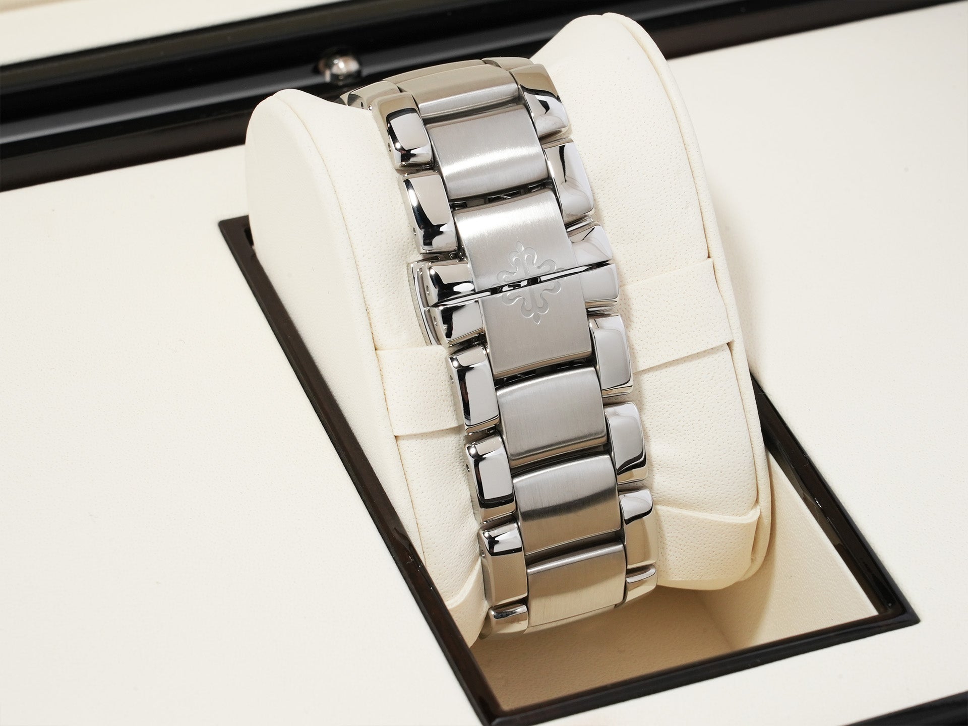 パテックフィリップ アクアノート エクストララージ Ref.5167/1A-001 ステンレススチール ブラック文字盤 中古 cyvcqv3g