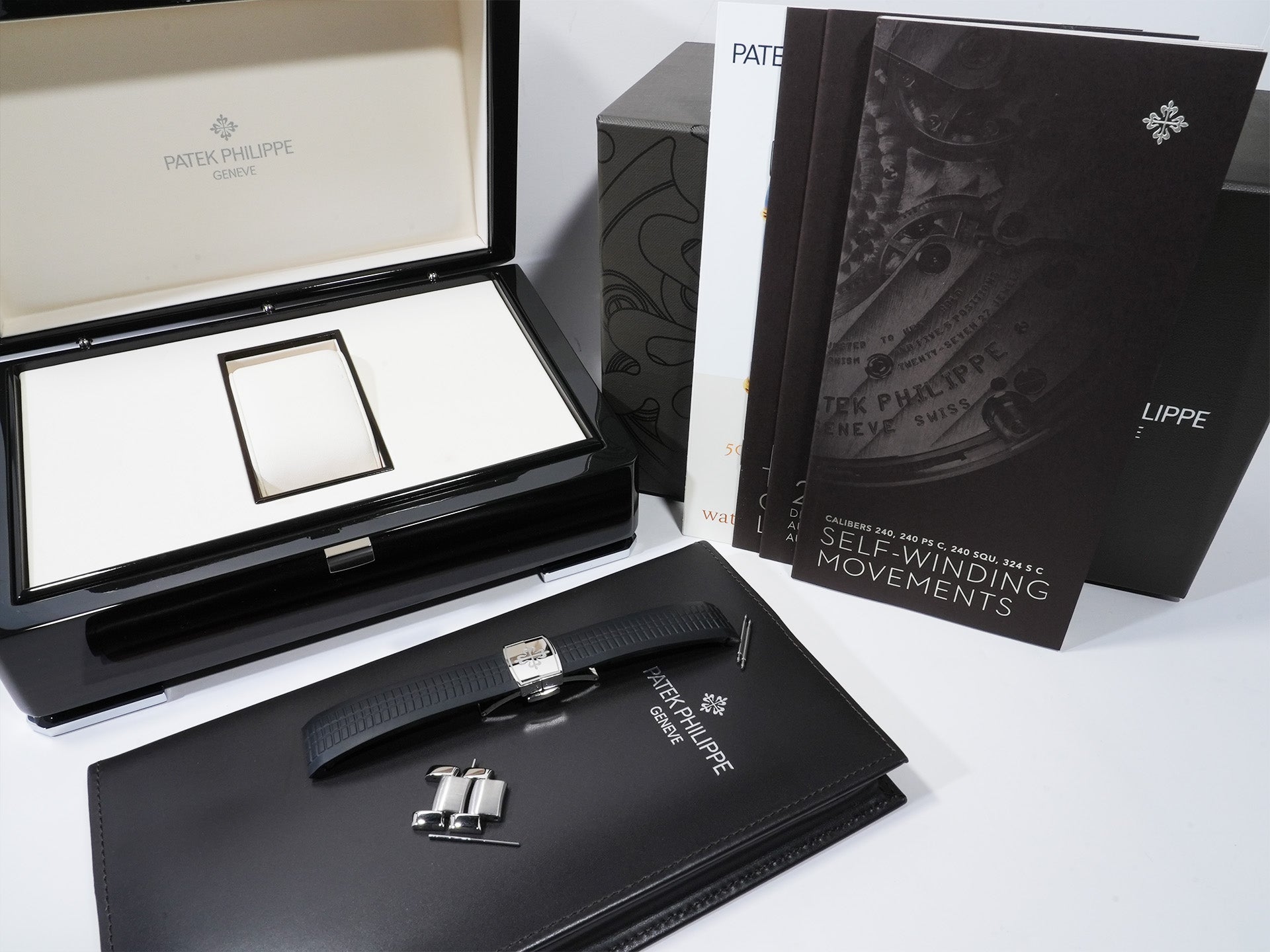 パテックフィリップ アクアノート エクストララージ Ref.5167/1A-001 ステンレススチール ブラック文字盤 中古 cyvcqv3g