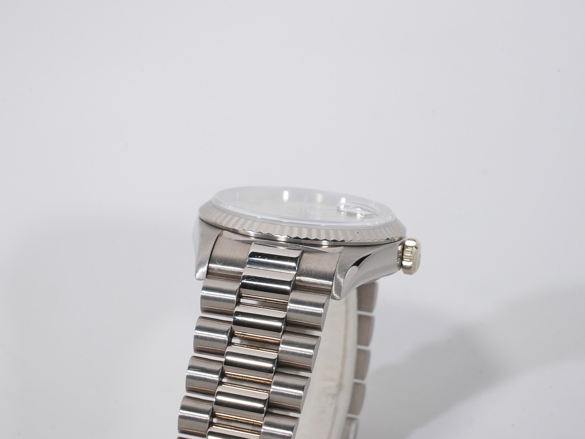 ロレックス デイデイト36 Ref.18239G ホワイトゴールド シルバーホリコンピューター文字盤 中古 h7reiitj