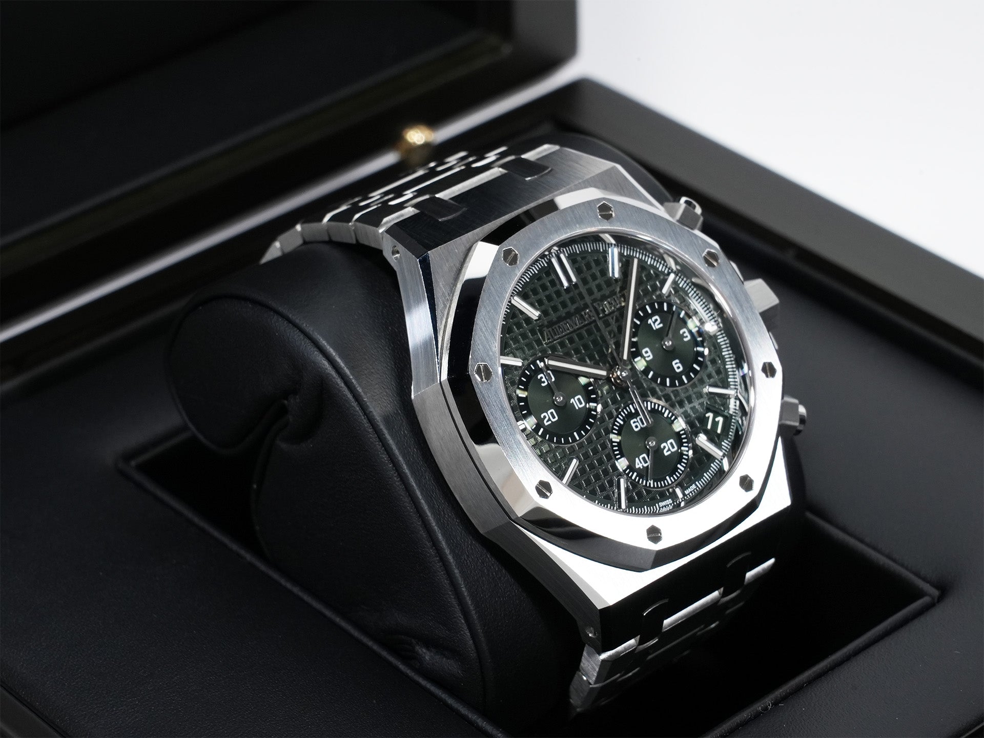 オーデマピゲ ロイヤルオーク クロノグラフ 50周年記念 Ref.26240ST.OO.1320ST.04 ステンレススチール カーキグリーン文字盤 美品 3qapvtuu