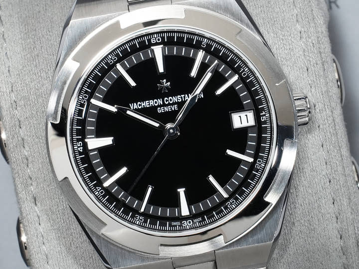 ヴァシュロンコンスタンタン オーヴァーシーズ オートマティック Ref.4520V/210A-B483 ステンレススチール ブラック文字盤 美中古 grz3z5eh