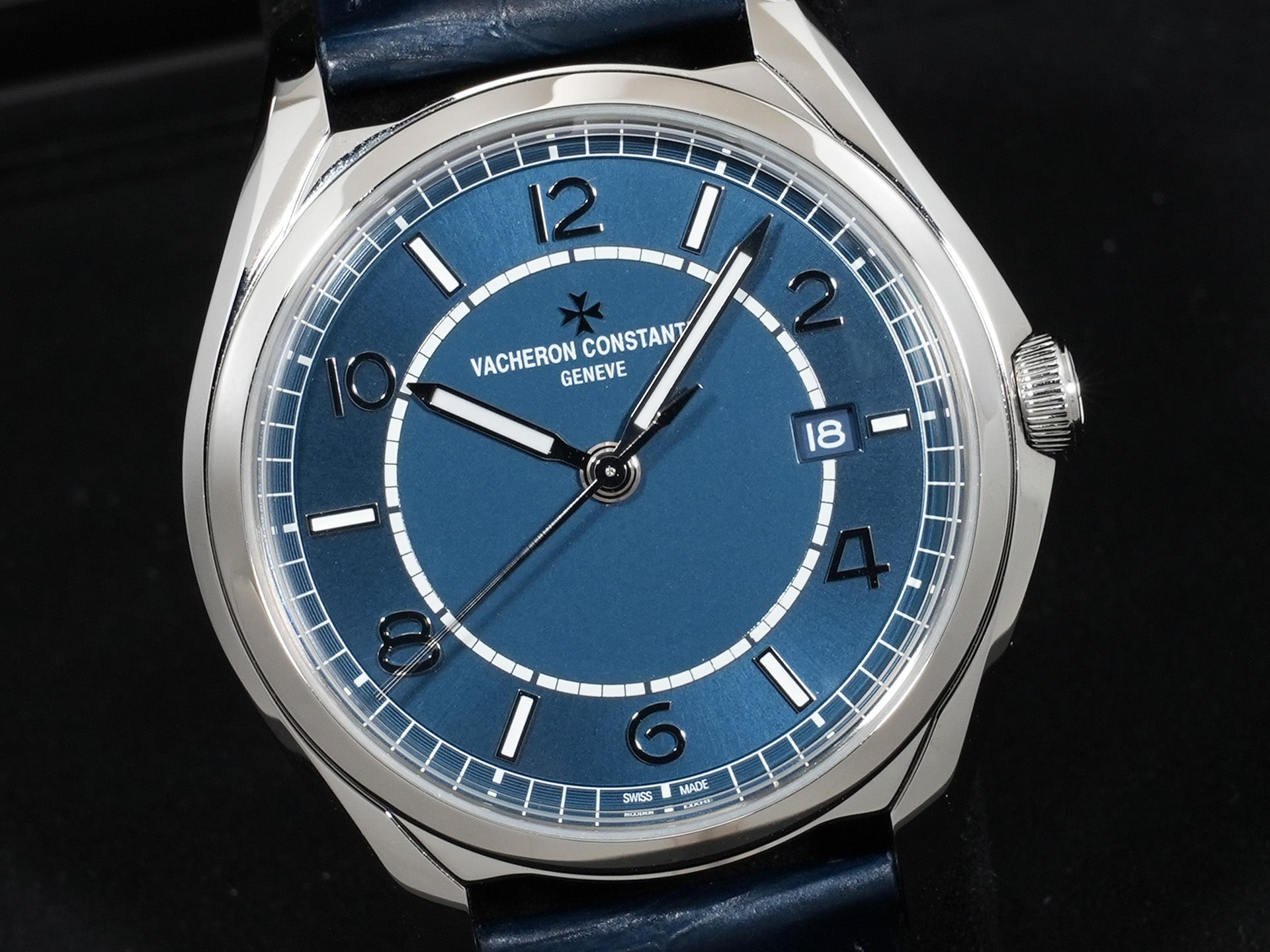 ヴァシュロンコンスタンタン フィフティーシックス オートマティック Ref.4600E/000A-B487 ステンレススチール ブルー文字盤 未使用 wypcyw64