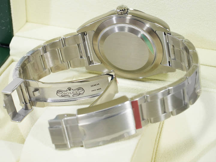 ロレックス エクスプローラーI Ref.214270 ステンレススチール ブラック文字盤 オイスターブレスレット デッドストック h84mn653