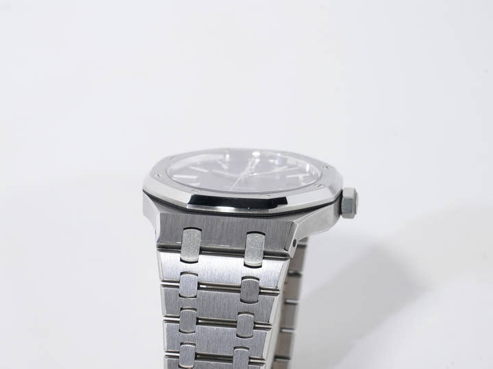 オーデマピゲ ロイヤルオーク Ref.15400ST.OO.1220ST.03 ステンレススチール ブルー文字盤 中古 kokv4wjj