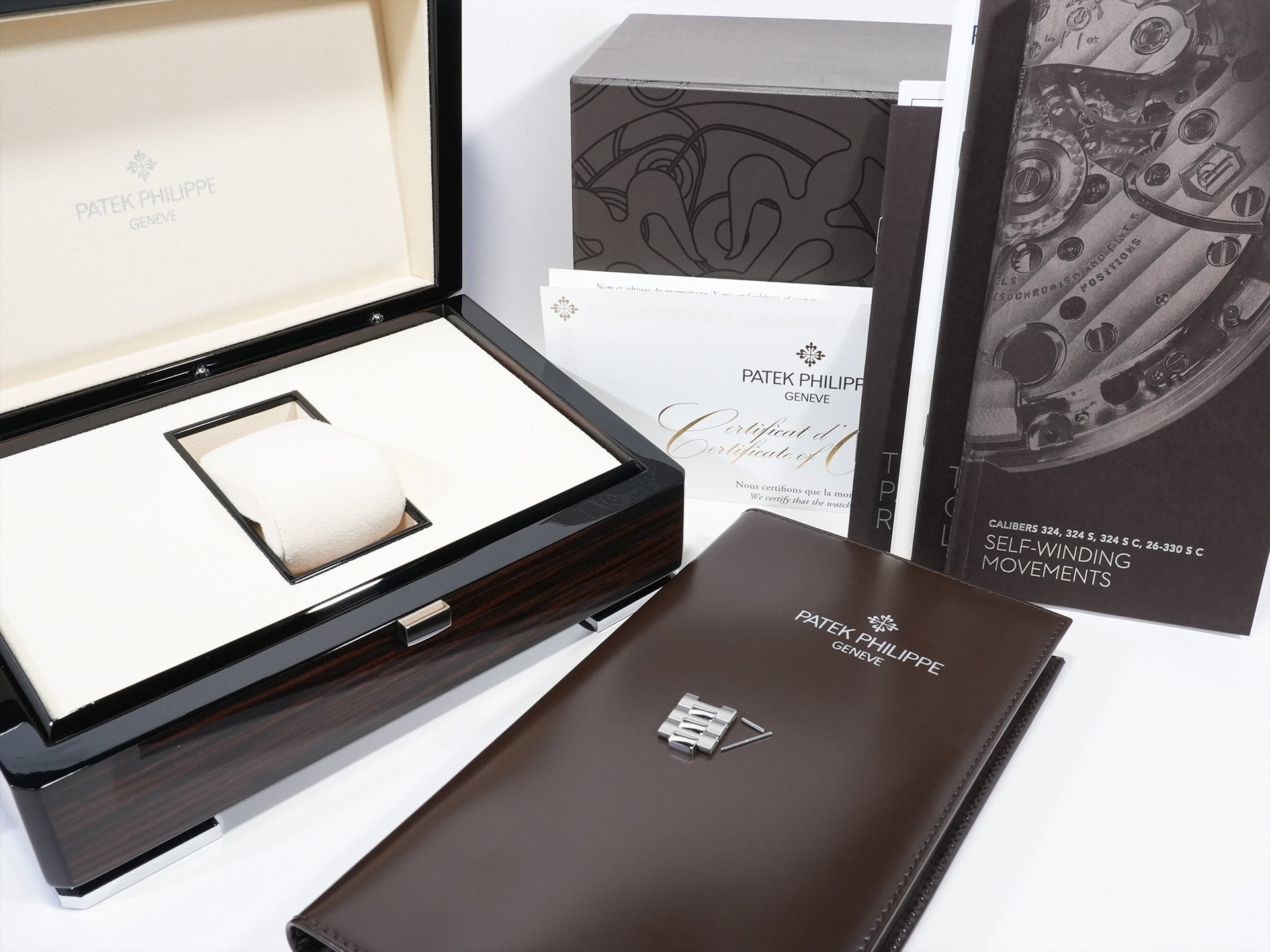 Patek Philippe Nautilus Ref. 5711/1A-010 Stainless Steel Blue Dial Used ddve4han