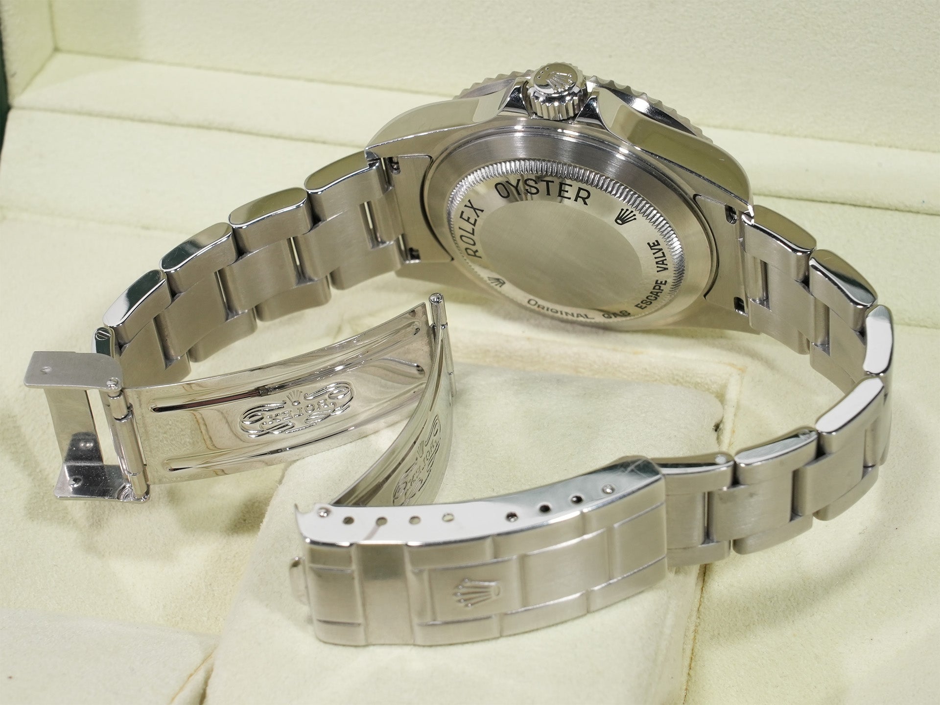 ロレックス シードゥエラー Ref.16600 ステンレススチール ブラック文字盤 中古 2iwr9noz