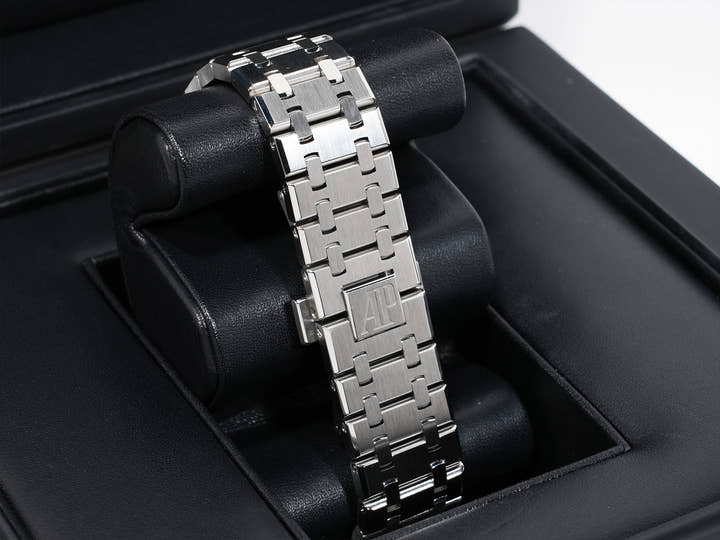 オーデマピゲ ロイヤルオーク クロノグラフ Ref.26331ST.OO.1220ST.03 ステンレススチール シルバー文字盤 中古 vxq6sfva
