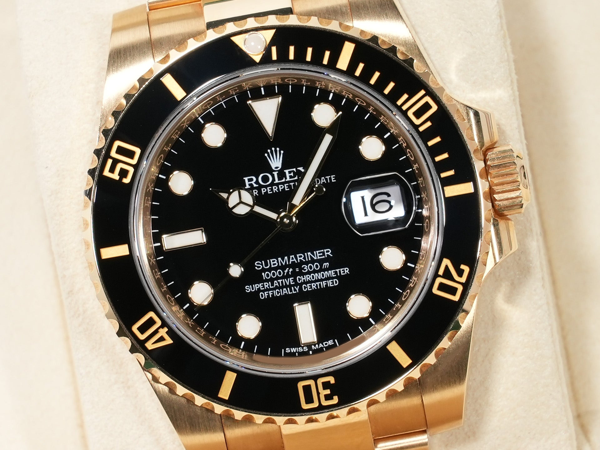 Rolex Submariner Date Ref. 116618LN Yellow Gold Black Dial Used hpnzxz3k