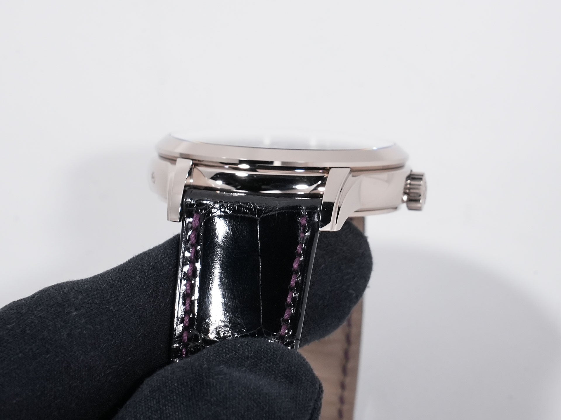 パテックフィリップ コンプリケーション ワールドタイム デイト Ref.5330G-010 ホワイトゴールド パープル文字盤 未使用 fifiwstx
