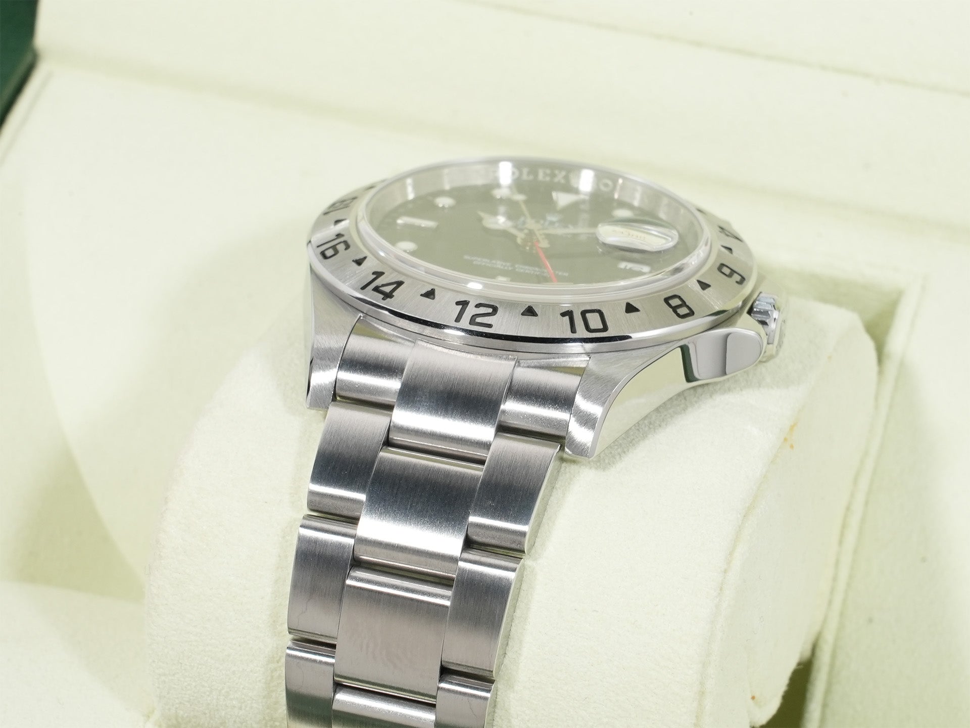 Rolex Explorer II Ref. 16570 Stainless Steel Black Dial Oyster Bracelet Used 2aqavxjv
