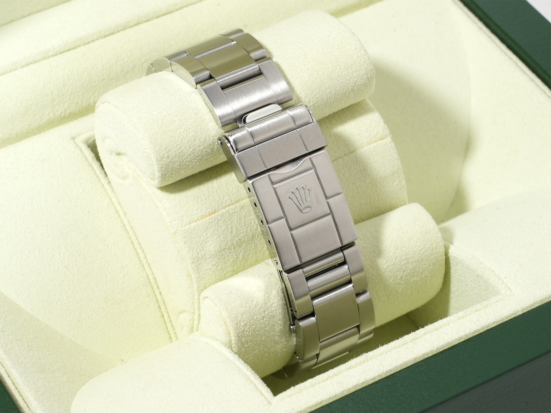 Rolex Explorer II Ref. 16570 Stainless Steel Black Dial Oyster Bracelet Used 2aqavxjv