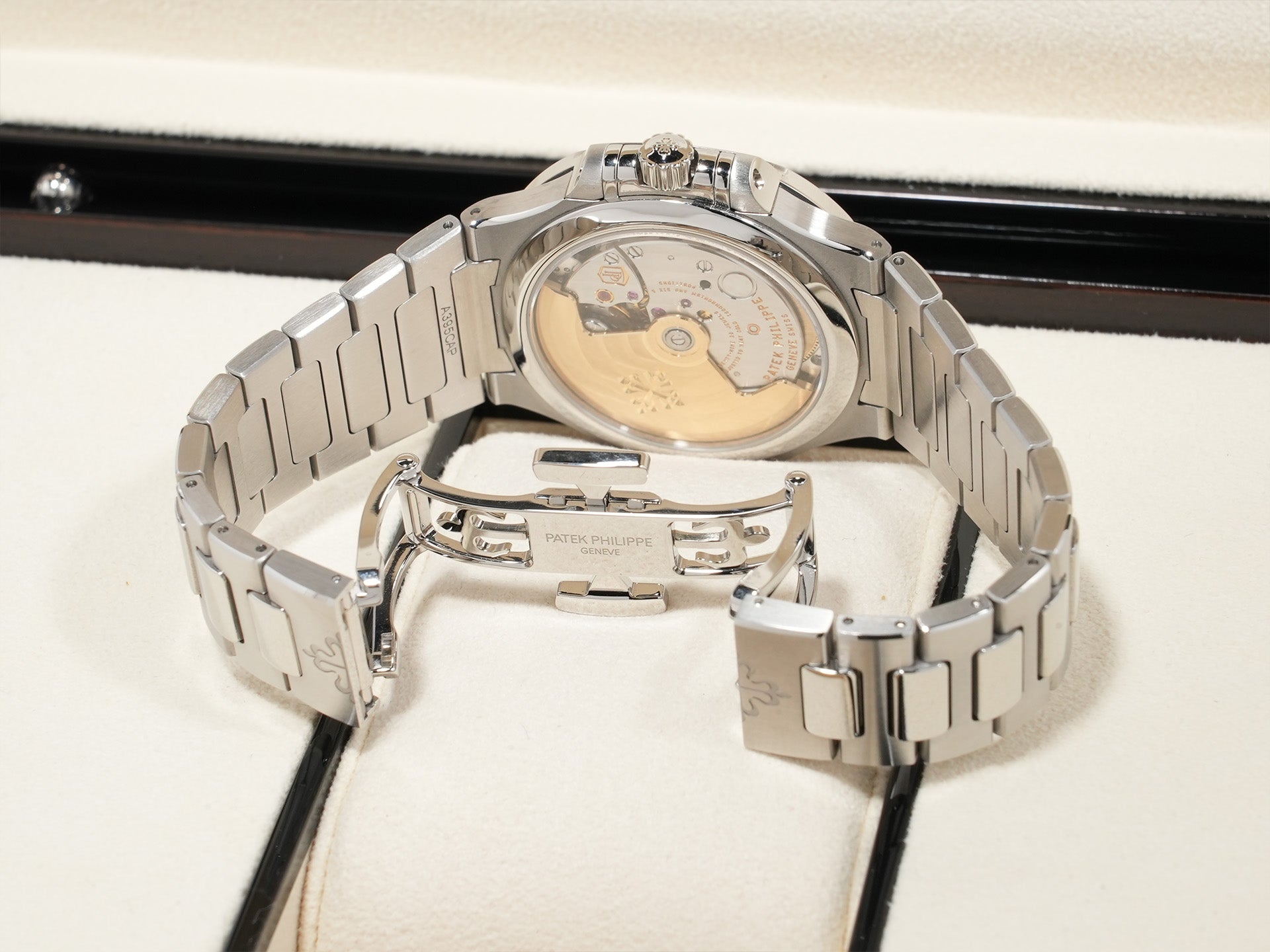 パテックフィリップ ノーチラス Ref.7118/1200A-001 ステンレススチール ブルー オパーリン文字盤 美品 pswprmm7