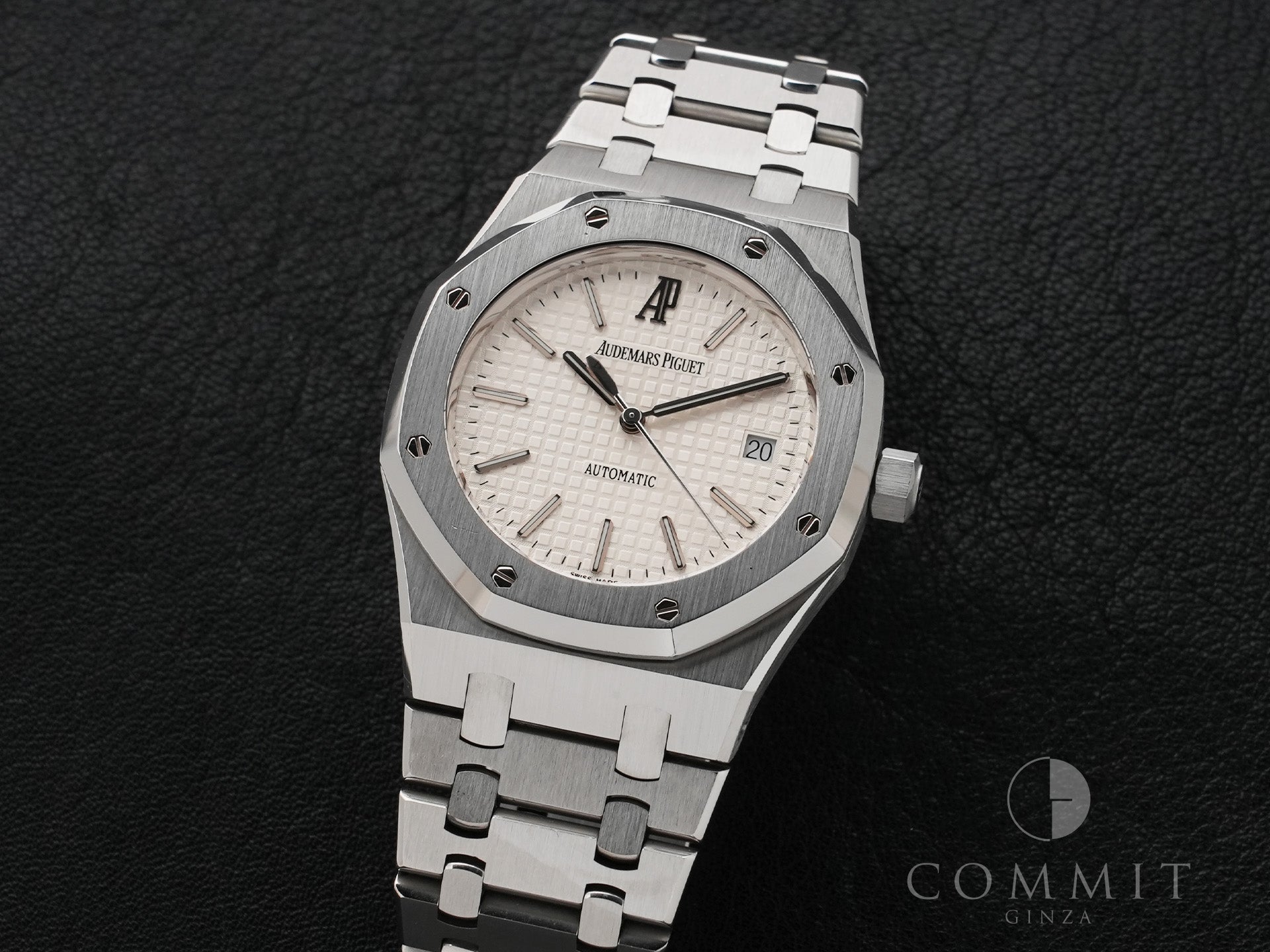 オーデマピゲ ロイヤルオーク Ref.15300ST.OO.1220ST.01 ステンレススチール シルバー文字盤 中古 oas89qg4