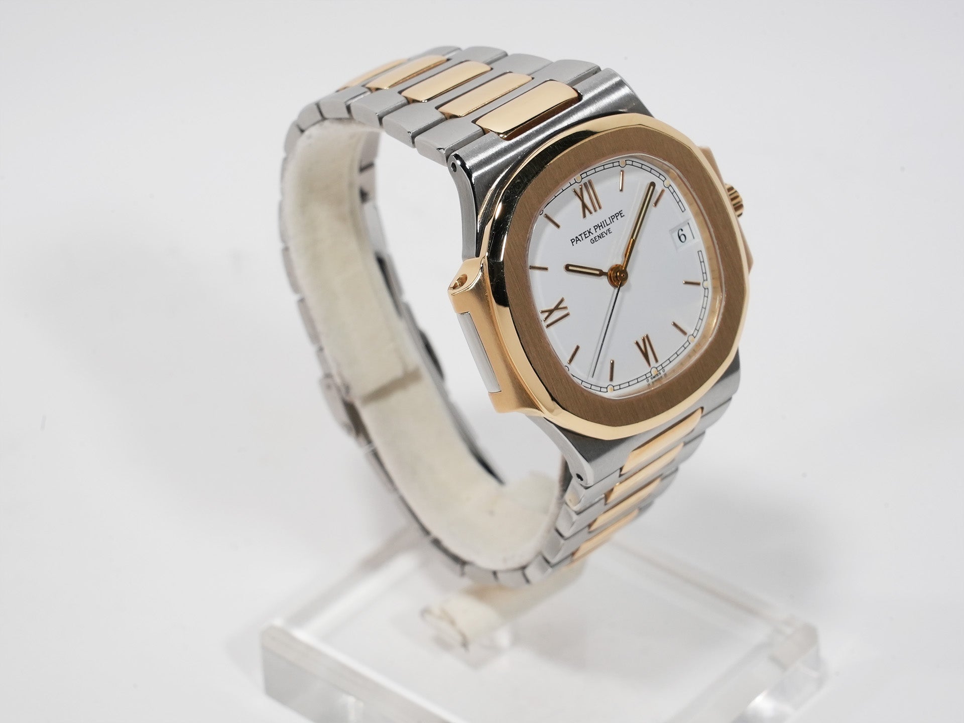 パテックフィリップ ノーチラス Ref.3800/1JA ステンレススチール/イエローゴールド ホワイト文字盤 中古 z2y5ans7