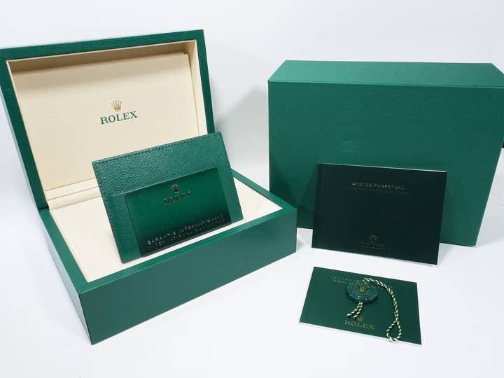 Rolex Daytona Ref. 126508 Yellow Gold Green Dial Unused d5baagfd