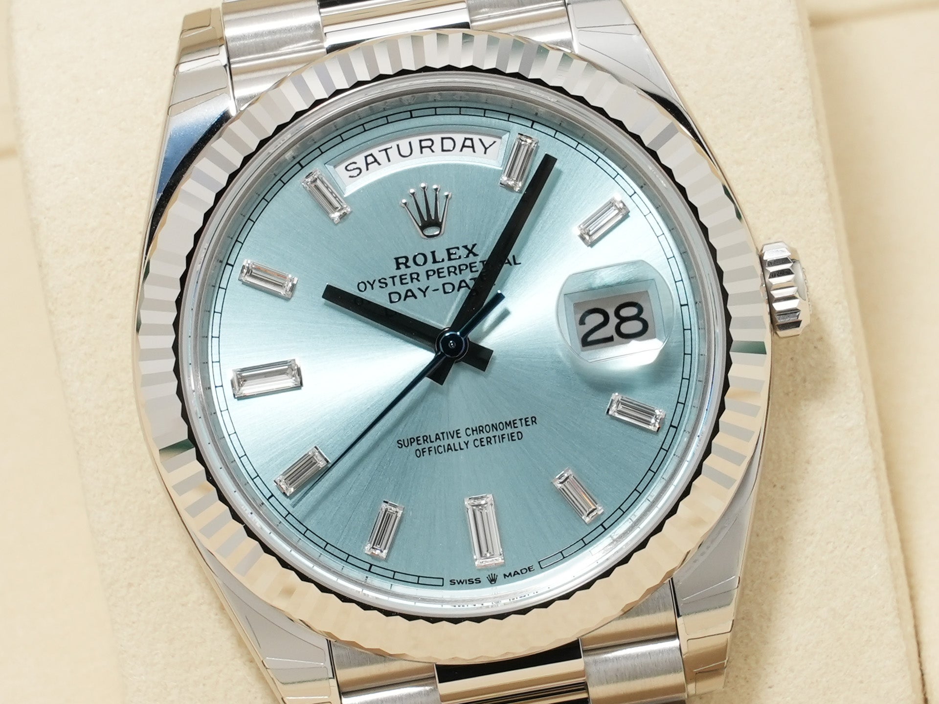 ROLEX Day-Date 40 Ref. 228236A Platinum Ice Blue Dial Unused ywjmz5to