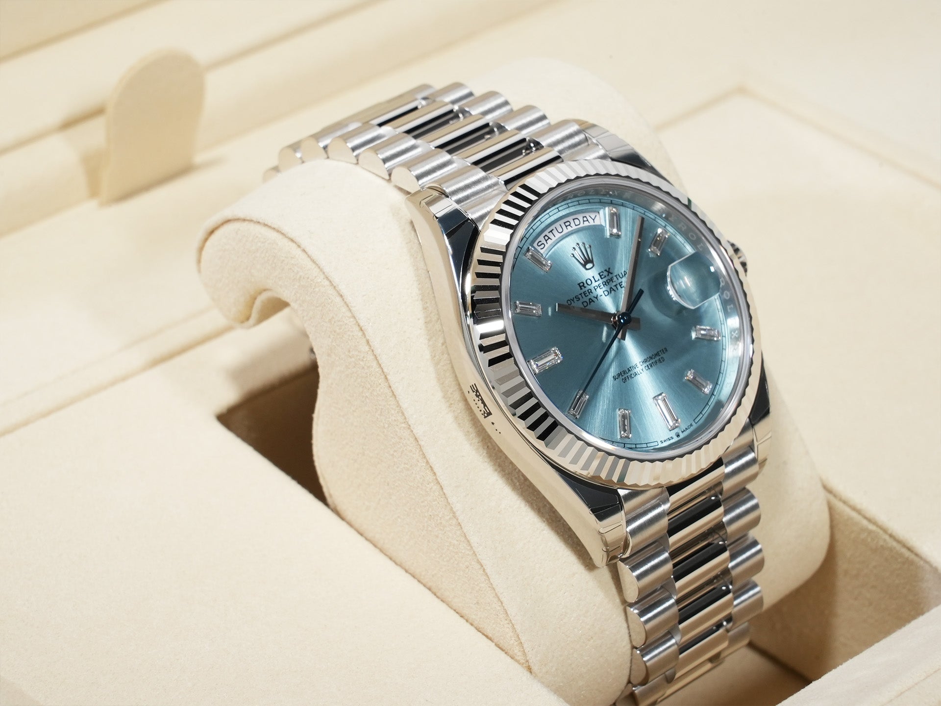 ROLEX Day-Date 40 Ref. 228236A Platinum Ice Blue Dial Unused ywjmz5to