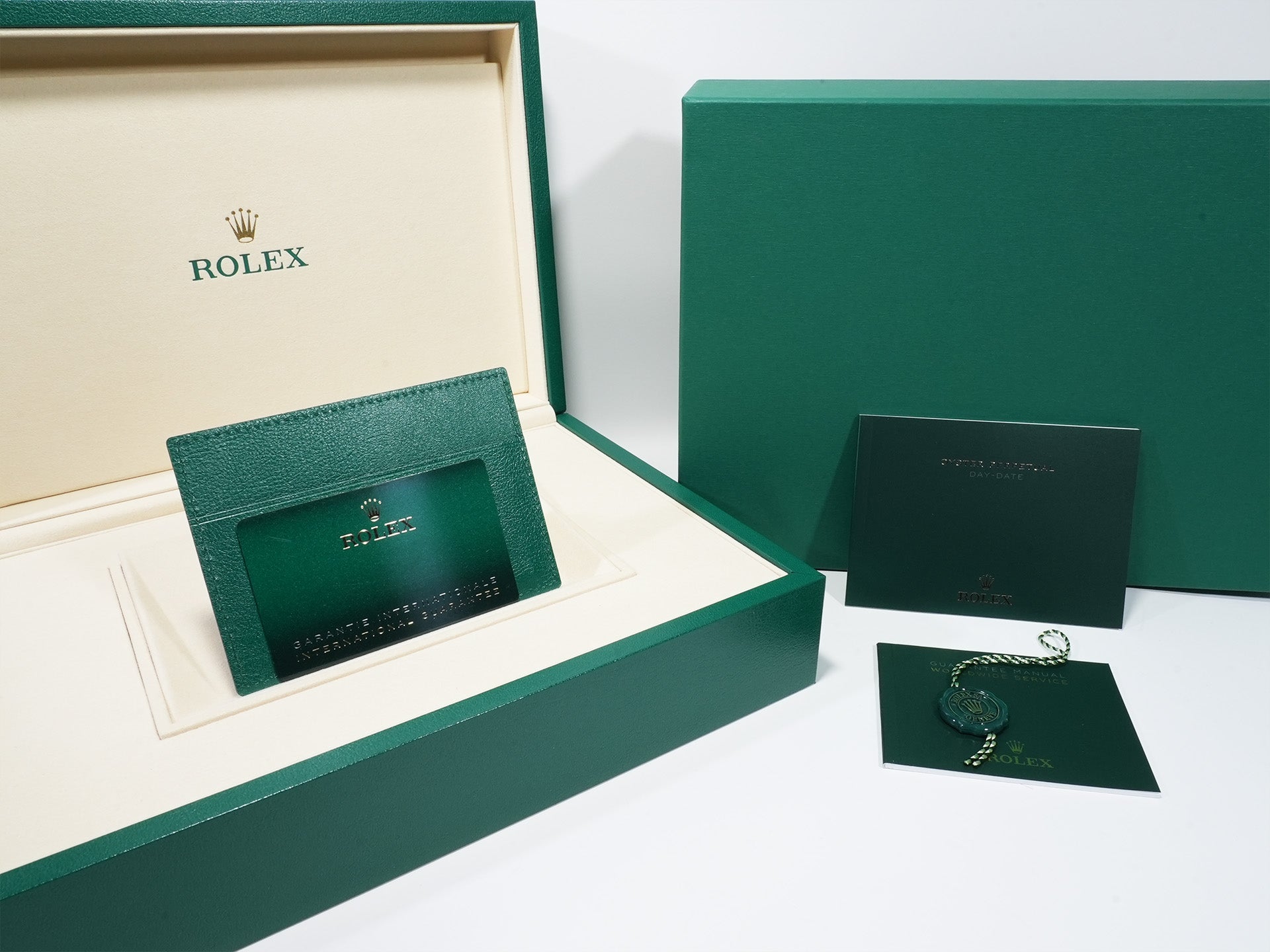 ROLEX Day-Date 40 Ref. 228236A Platinum Ice Blue Dial Unused ywjmz5to