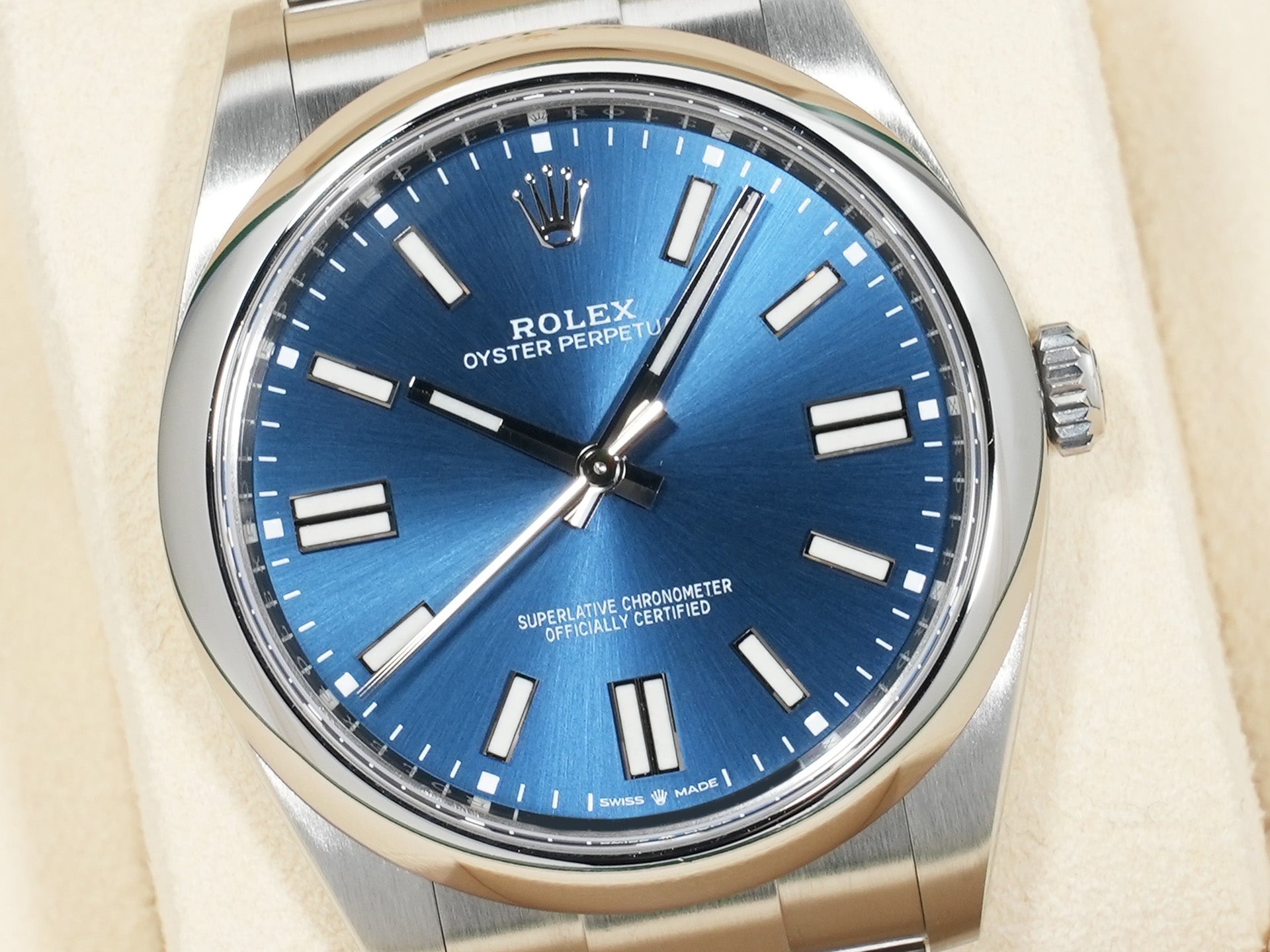ロレックス オイスターパーペチュアル41 Ref.124300 ステンレススチール ブライトブルー文字盤 中古 o5kozuv5