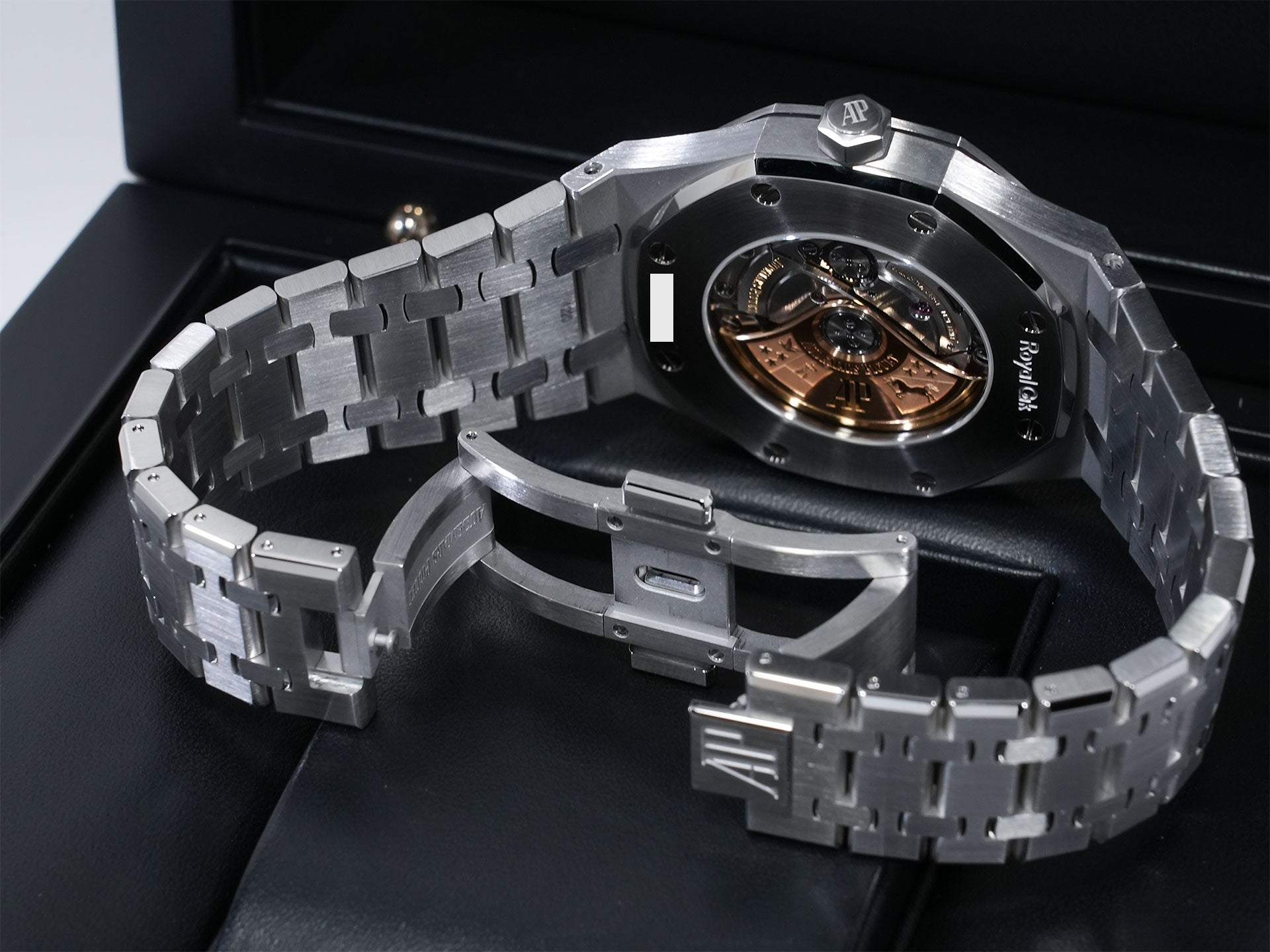 Audemars Piguet Royal Oak Ref.15400ST.OO.1220ST.01.A Stainless Steel Black Dial Excellent Condition kctu6g43