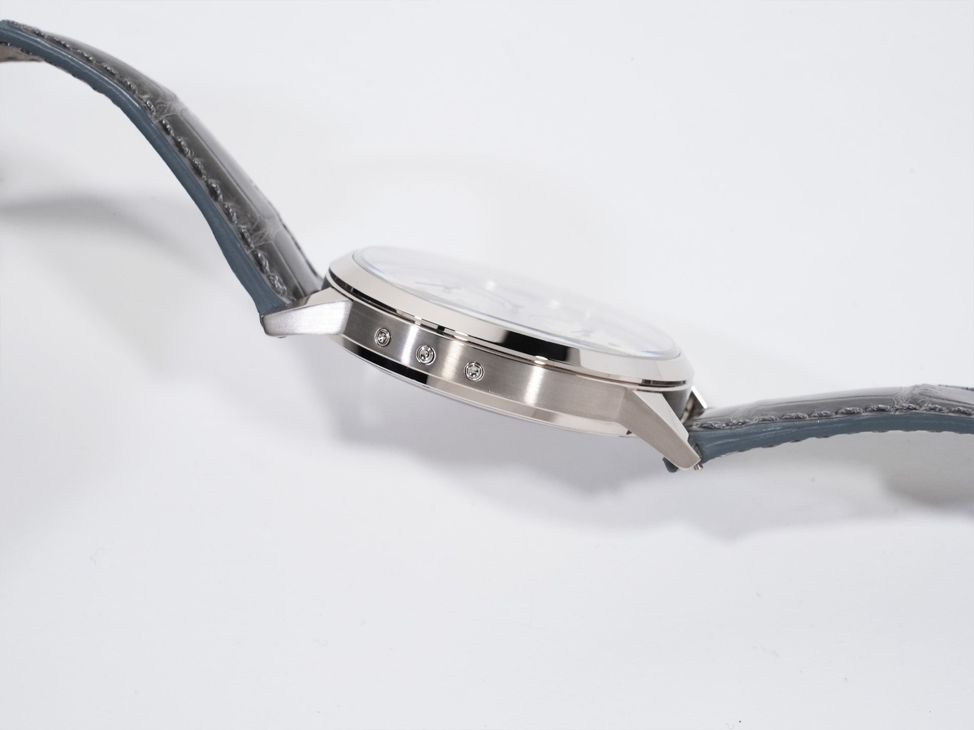 パテックフィリップ アニュアルカレンダー レギュレーター Ref.5235G-001 ホワイトゴールド シルバー文字盤 未使用 vor38pnk