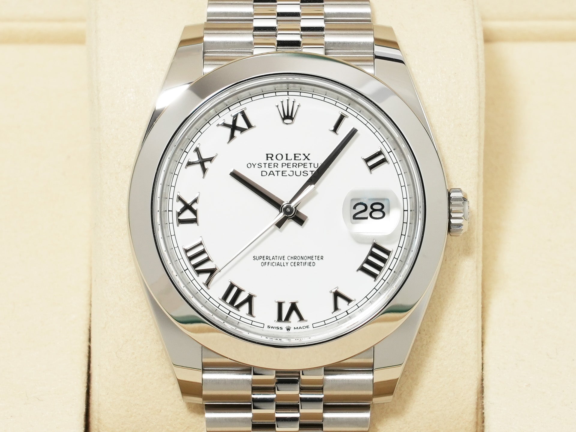 Rolex Datejust 41 Ref. 126300 Stainless Steel White Roman Dial Jubilee Bracelet Unused mx3pdd2d