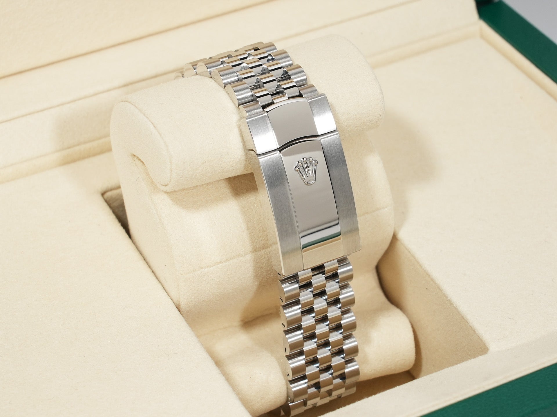 Rolex Datejust 41 Ref. 126300 Stainless Steel White Roman Dial Jubilee Bracelet Unused mx3pdd2d
