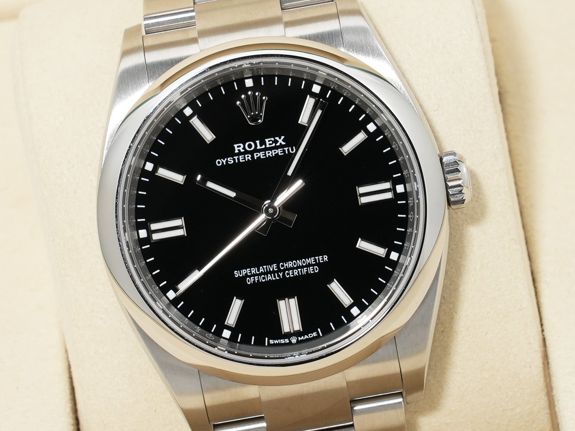 ロレックス オイスターパーペチュアル36 Ref.126000 ステンレススチール ブラック文字盤 美品 qmuys7g6