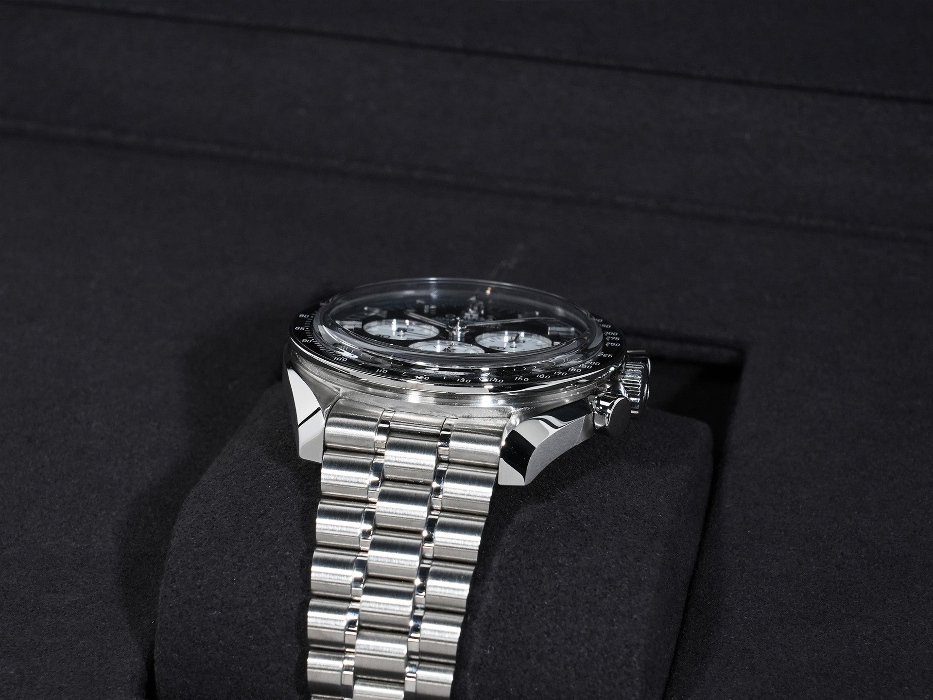 Omega Speedmaster Moonwatch Professional Ref. 310.30.42.50.01.004 Stainless Steel Black x White Dial Excellent Condition n37qrihk