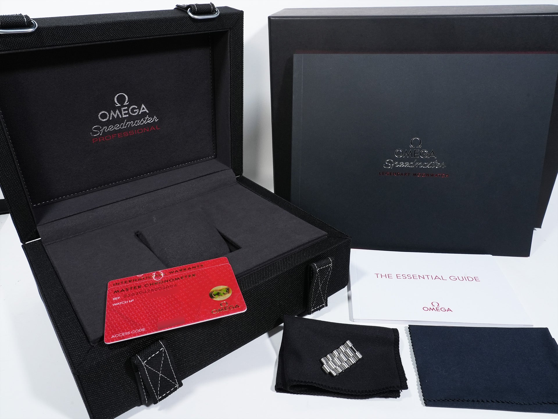 Omega Speedmaster Moonwatch Professional Ref. 310.30.42.50.01.004 Stainless Steel Black x White Dial Excellent Condition n37qrihk