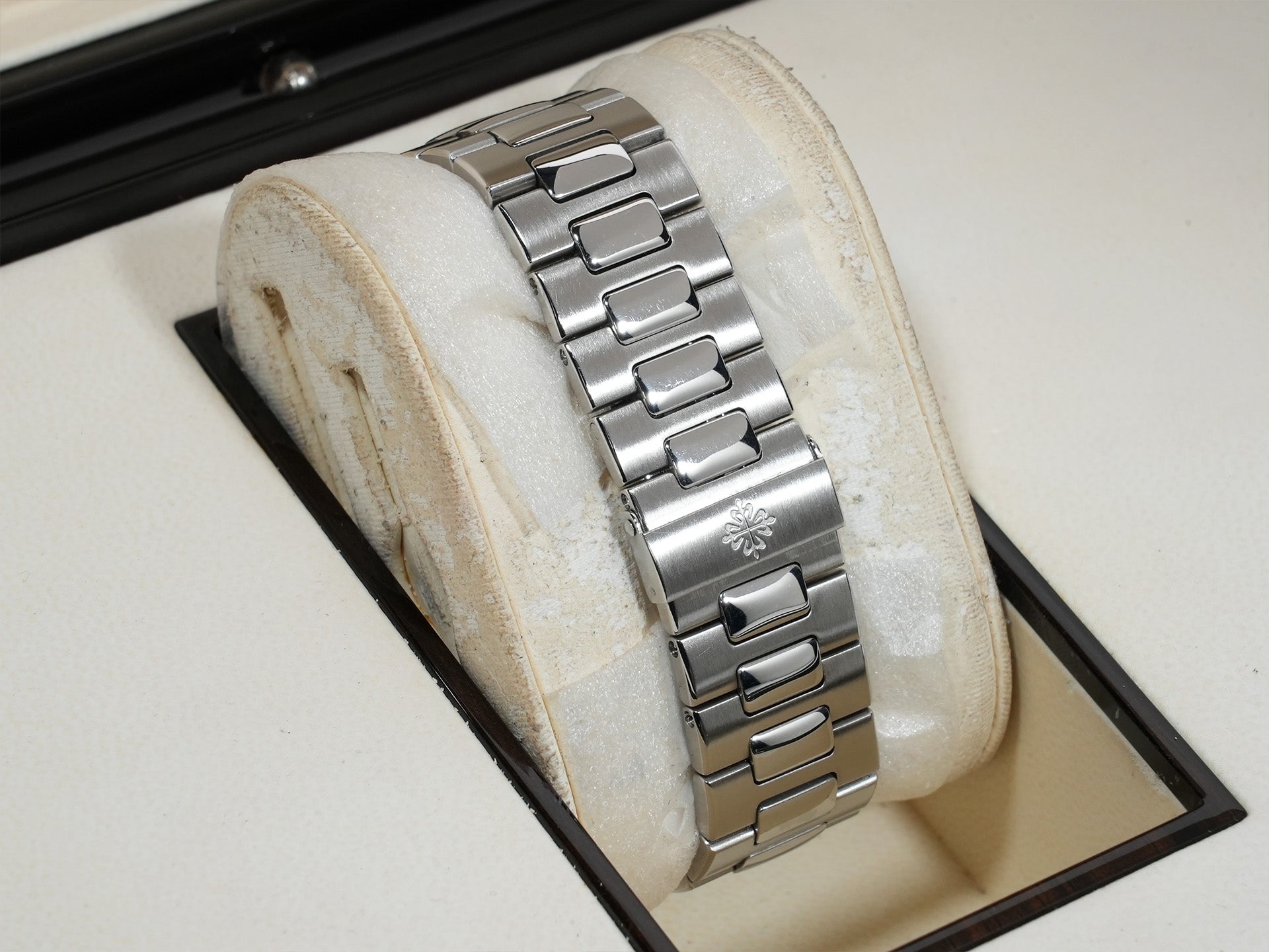 Patek Philippe Nautilus Petit Complication Ref. 3712/1A-001 Stainless Steel Blue Dial Pre-owned ha2v9twk