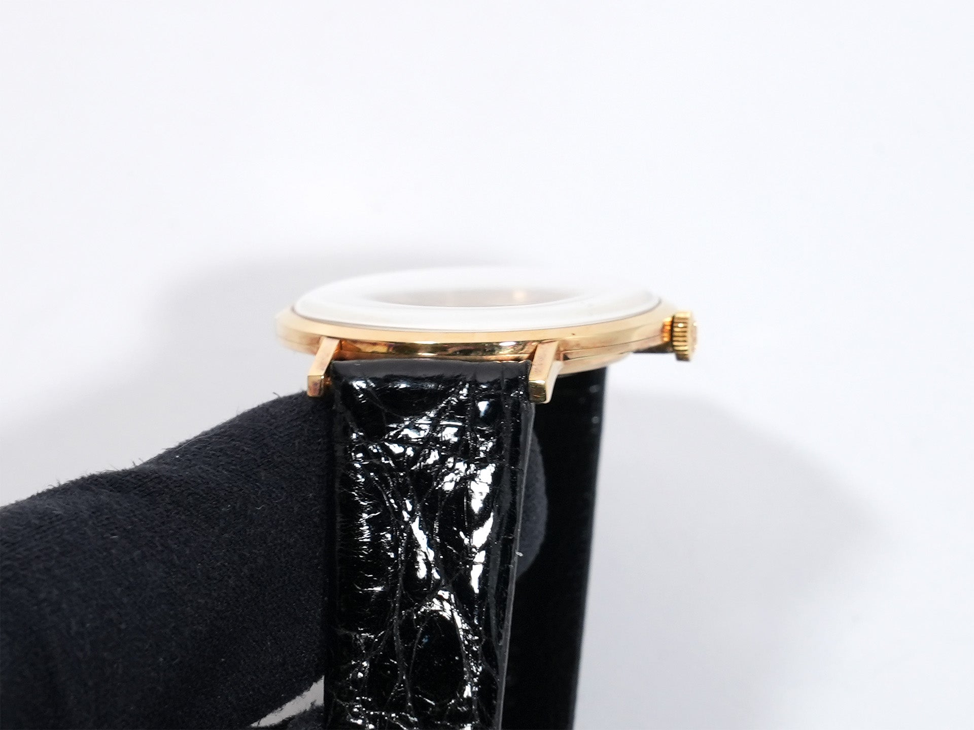 パテックフィリップ カラトラバ Ref.3537 イエローゴールド シルバー文字盤 中古 jn8s6t8v