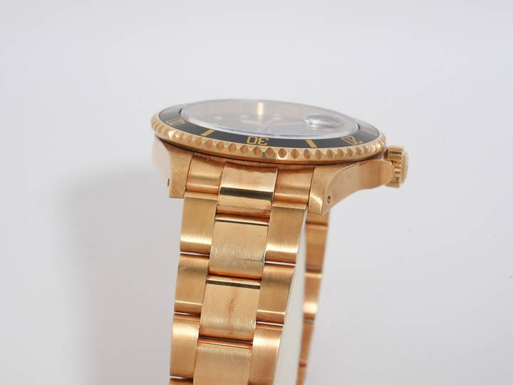 Rolex Submariner Date Ref. 16618 Yellow Gold Black Dial Used h9c9bkgf
