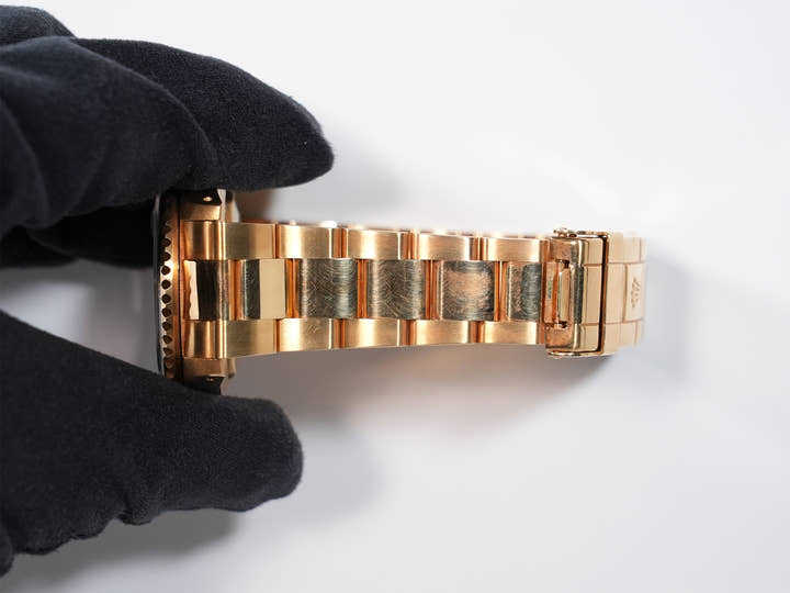 Rolex Submariner Date Ref. 16618 Yellow Gold Black Dial Used h9c9bkgf
